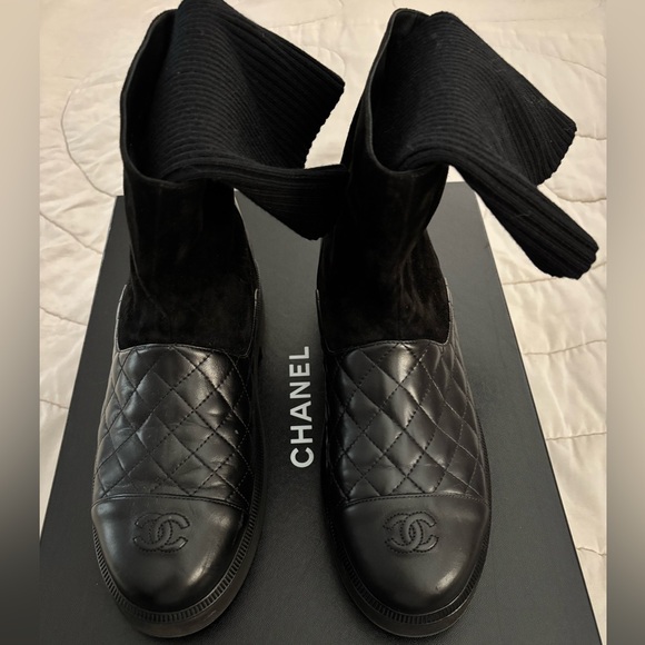 CHANEL Black Quilted Leather Ankle Boots